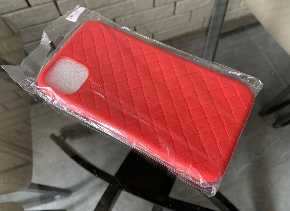 Чехол Waving Case Red для IPhone 11, (плетенный)