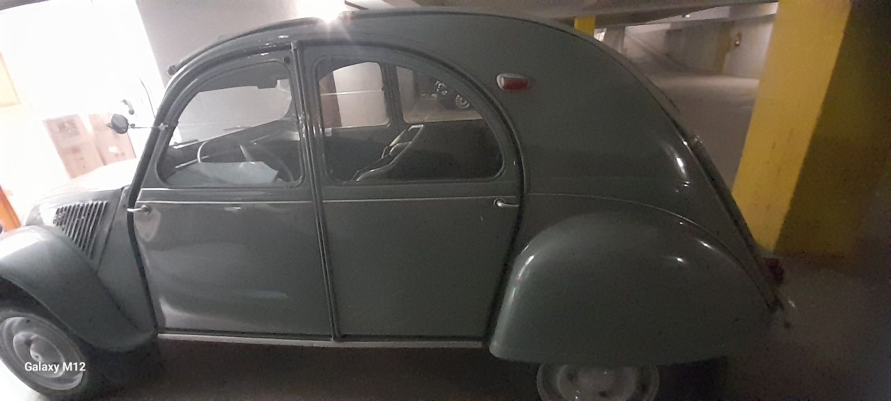 Relíquia  1962 -  2 CV Citroën