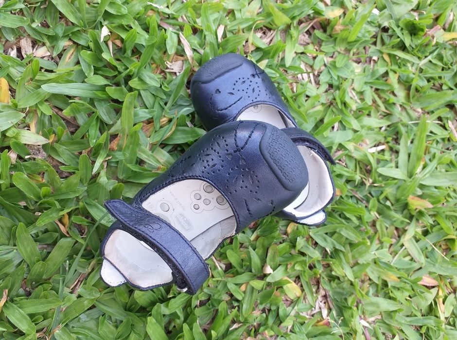 Vendo sapato/sandália 19 "Chicco" menina