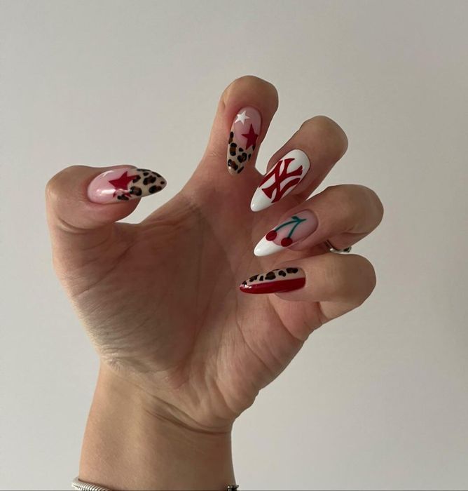 Manicure/Pedicure