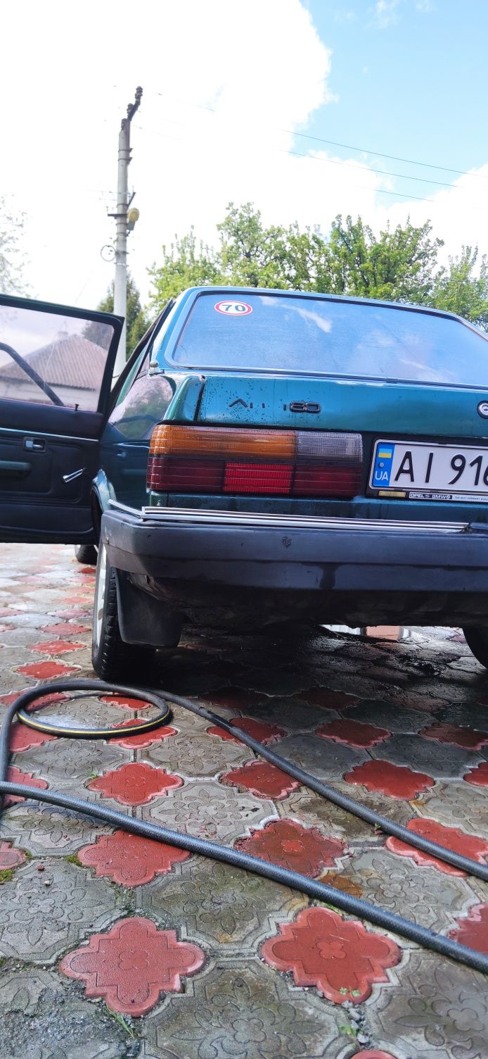 Продаю ауді 80 б2