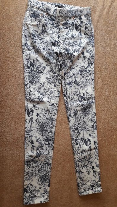 36. Spodnie rurki leginsy w kwiaty H&M EUR 36/ US 6, szare