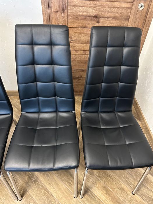 Krzesła czarne 4szt.