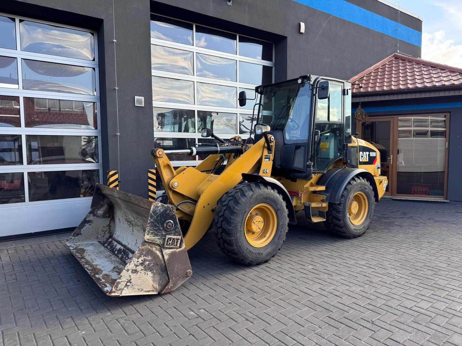 Ładowarka Caterpillar Cat 908 M 2019 rok 2997 H