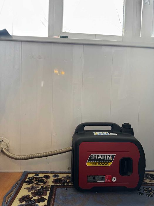 Продам інвенторний тихий генератор Pezal P-IG 2000