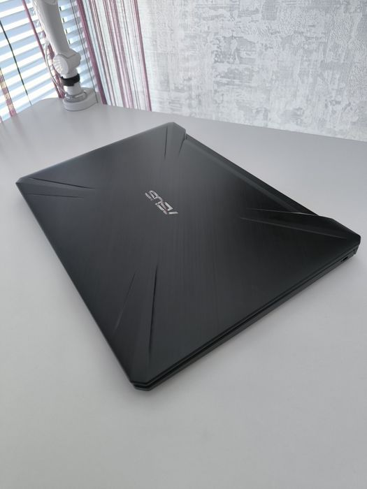 ПРОДАЮ Ноутбук ASUS TUF Gaming FX505DD Stealth Bla