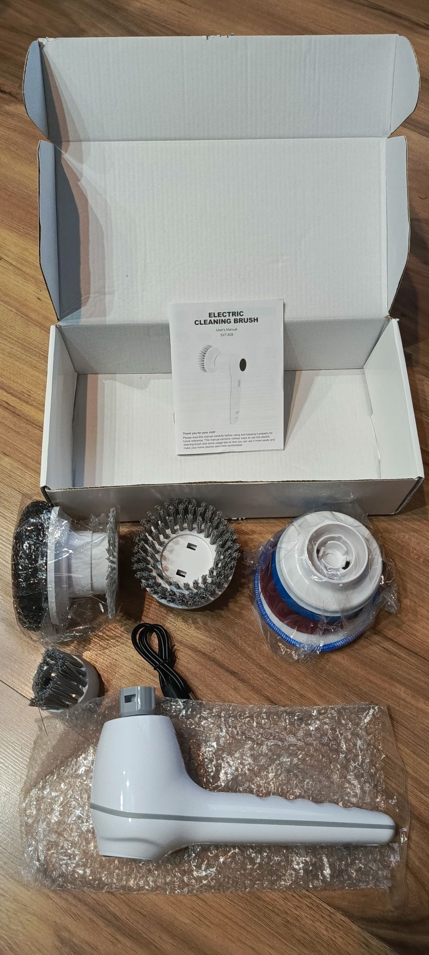 Elektryczna szczotka 8w1 do czyszczenia wanny,zlewu, łazienki itp.