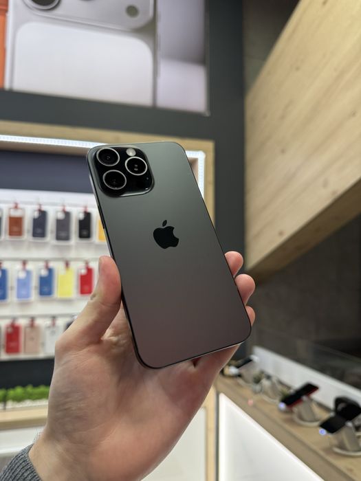 iPhone 15 Pro Max 256GB Black Titanium