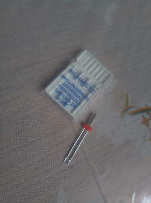 Двойна голочка для швейної побутової машинки