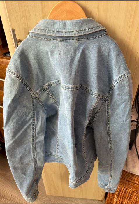Куртка жіноча джинсова