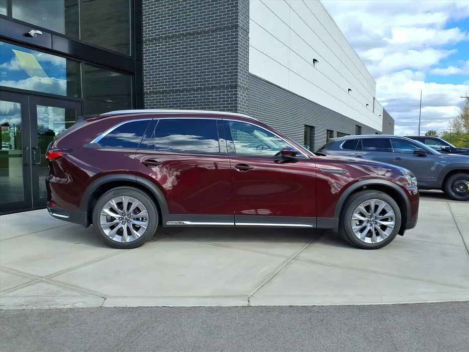 Mazda CX-90      2024