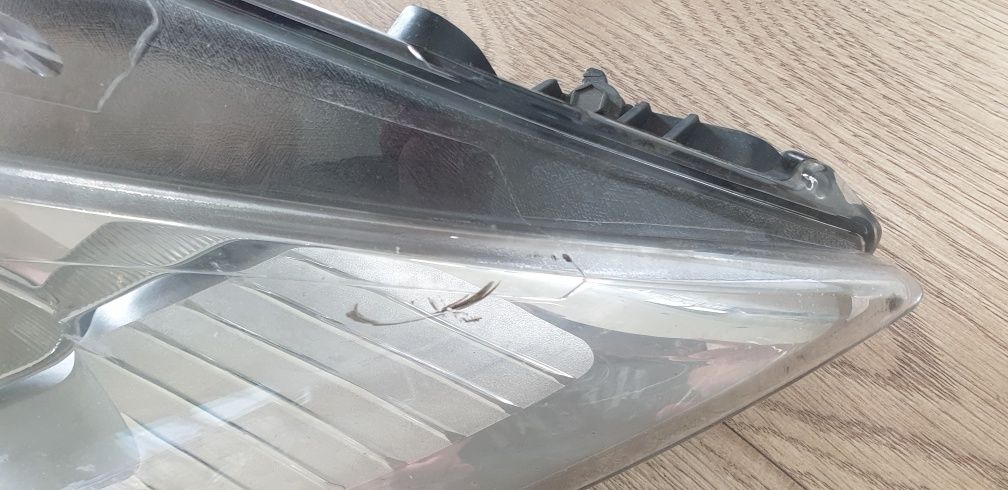Lampa Reflektor prawy Ford Mondeo MK4 07-10
