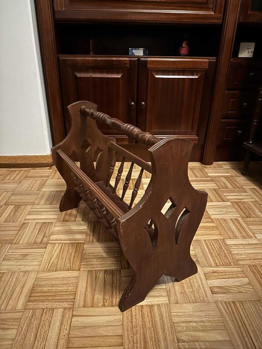 Suporte para revistas/jornais