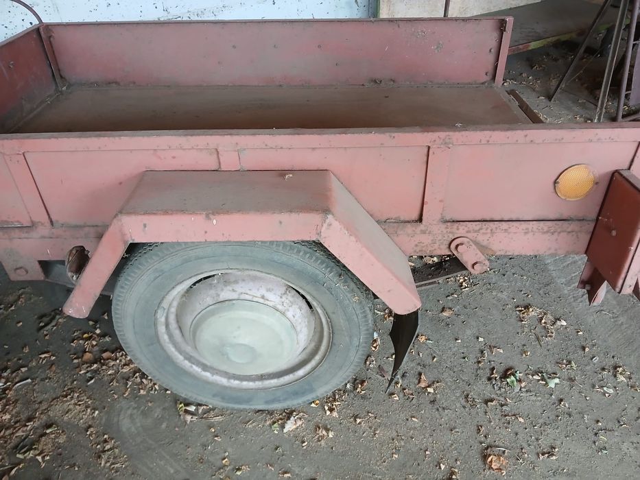 Przyczepka samochodowa
