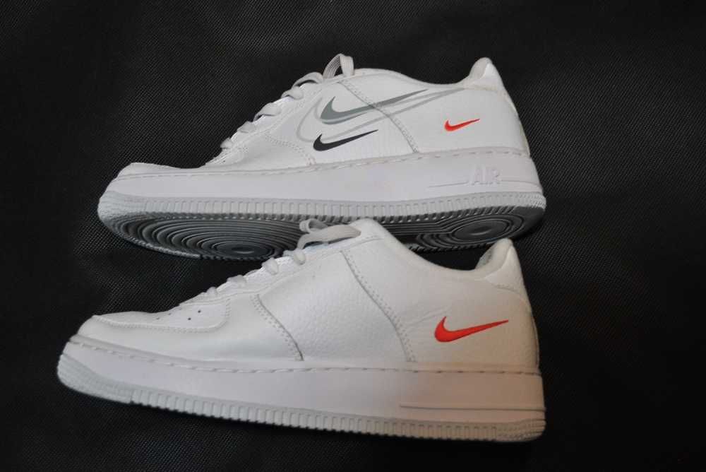 NIKE AIR FORCE 1 nr 38,5 buty damskie klasyczne snickersy b1v swoosh