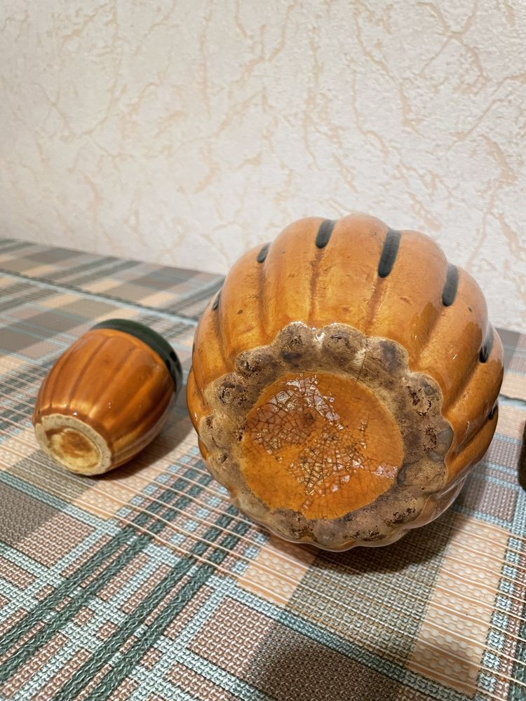 Продам  графин -кувшин керамика винтаж