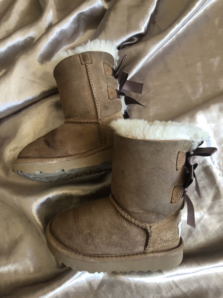 Dzieciece sniegowce UGG. R.23.5/24.