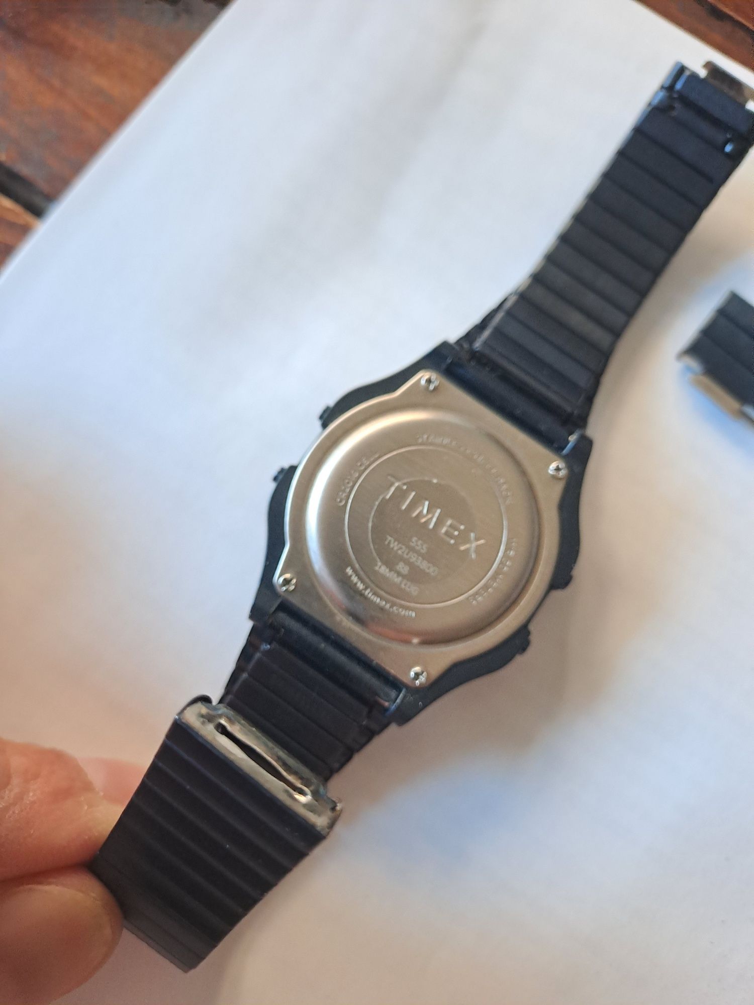 Zegarek Timex T80 TW2U93800 używany
