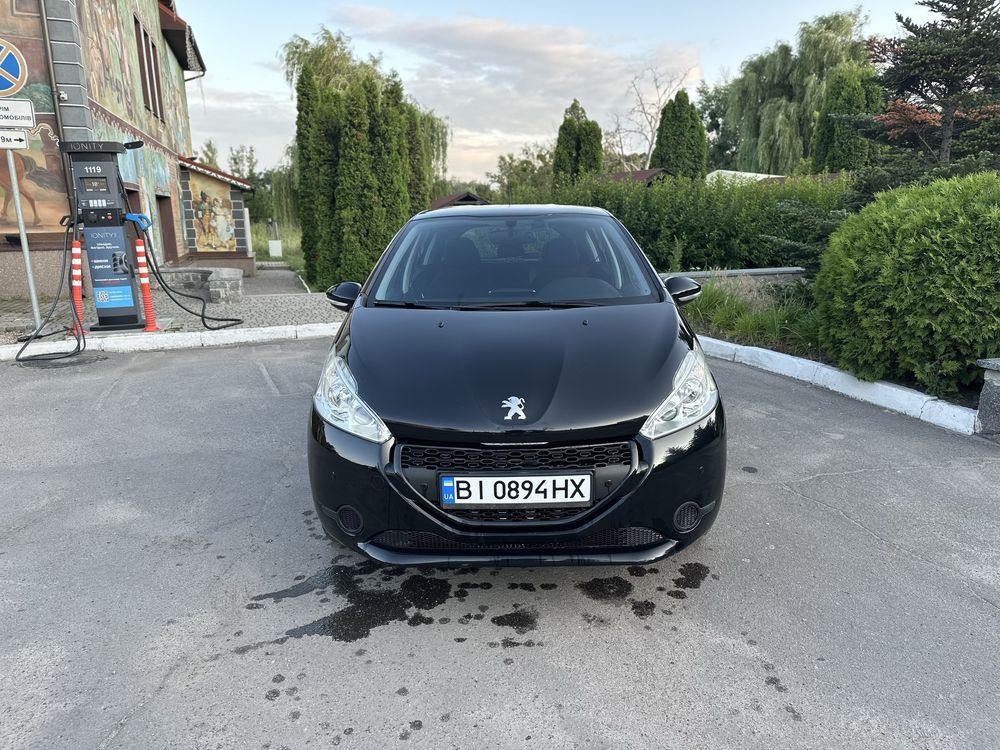 Peugeot 208 1.2 автомат