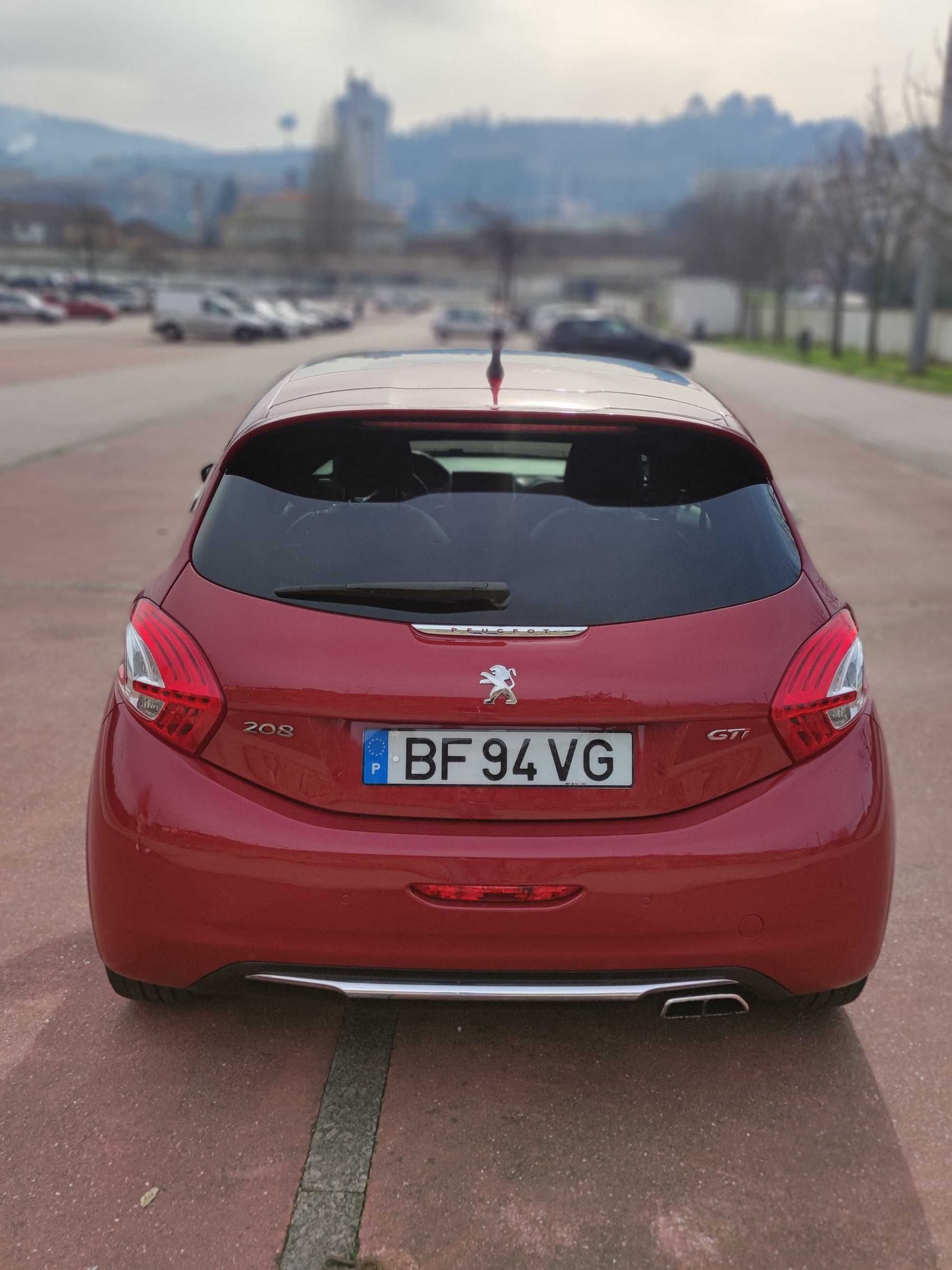 Peugeot 208 GTi 1.6 THP 200cv