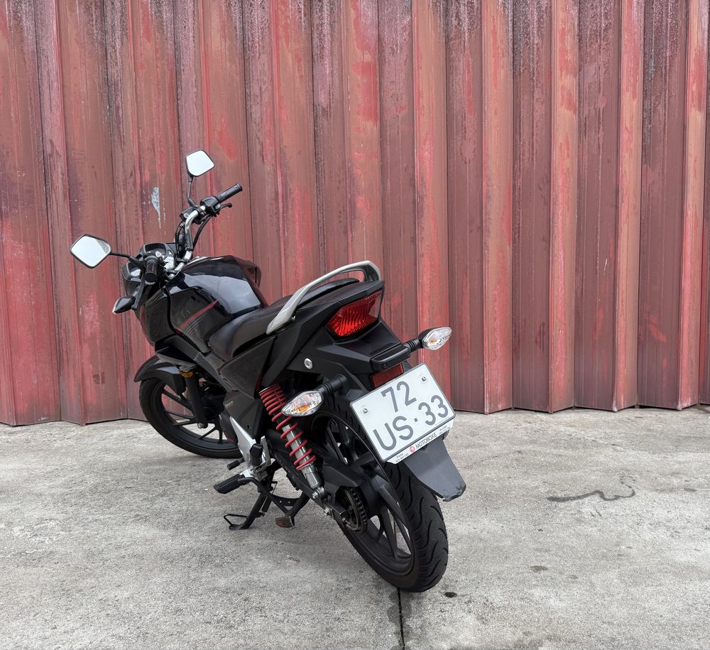 Honda CB125F