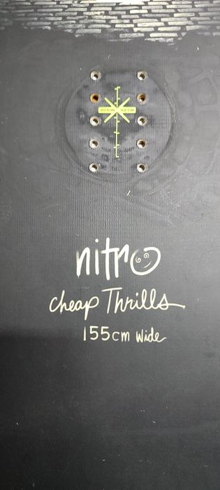 Deska snowboardowa Nitro Cheap Thrills 155 cm
