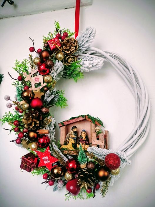 Sprzedam wianek świąteczny na drzwi