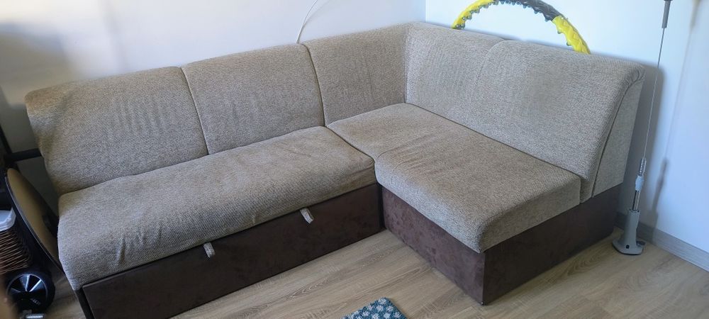 Kanapa narożna z funkcją spania
