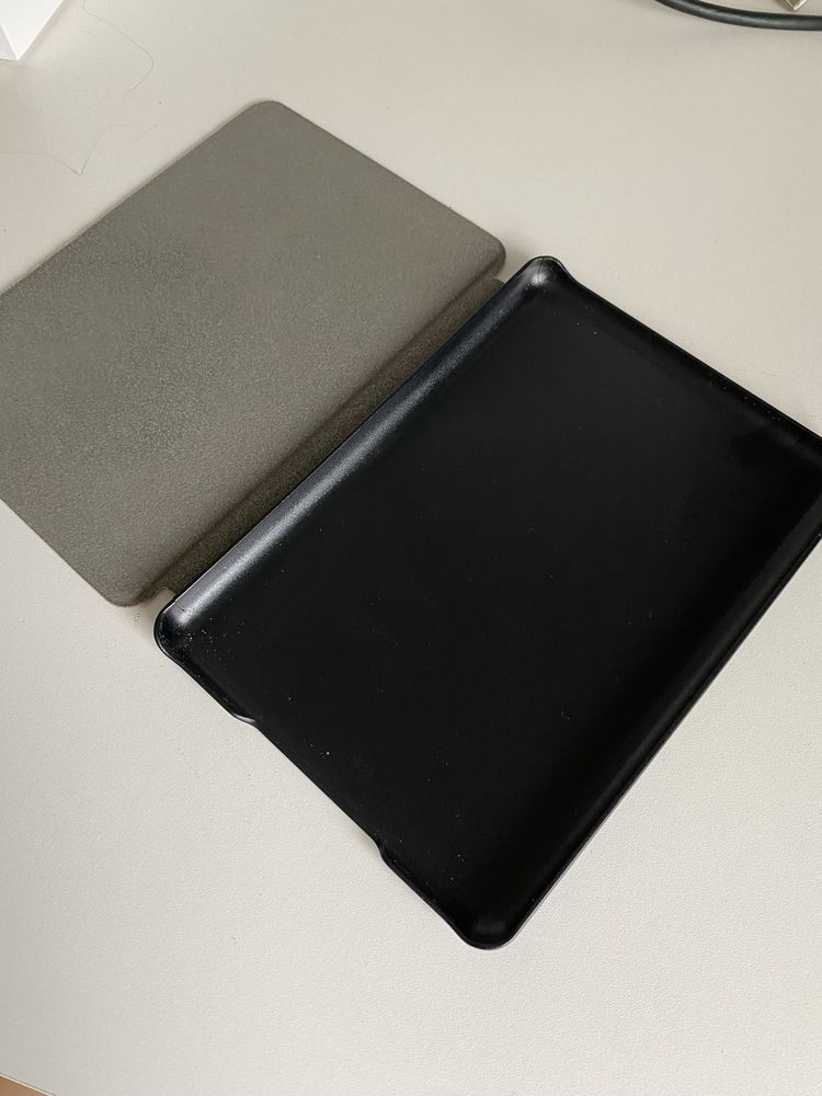 Etui case Kindle 10