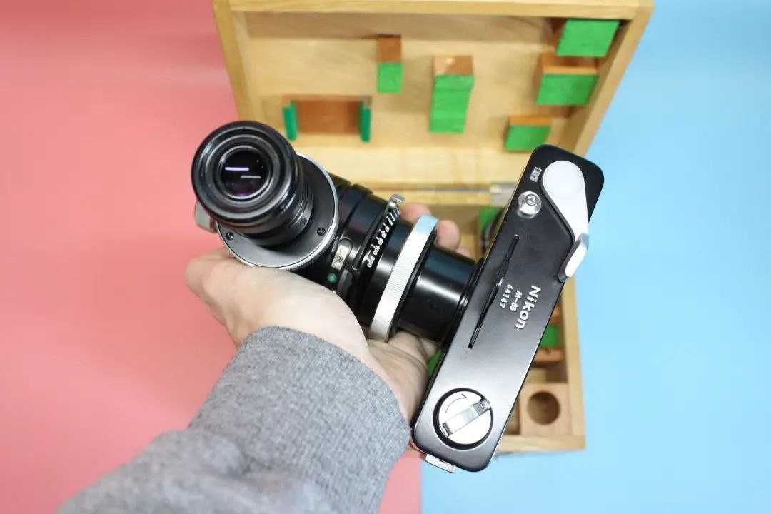 Плівкова фотокамера Nikon M-35