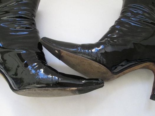 JIMMY CHOO lakierowane botki na szpilce r. 37,5