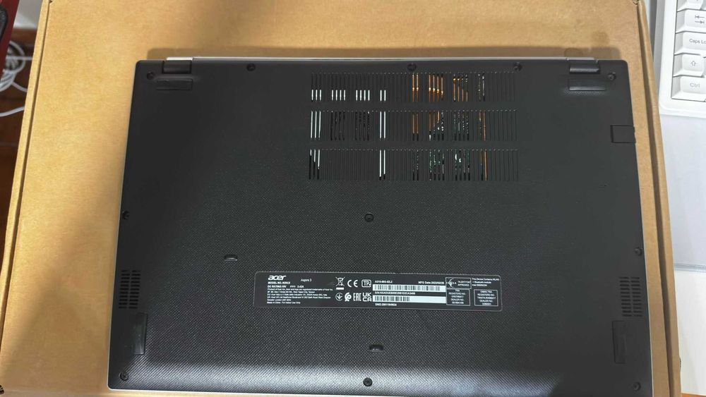 Portátil ACER Aspire 3 A315-58G i7 8GB RAM 512Gb NVIDIA GeForce MX350)