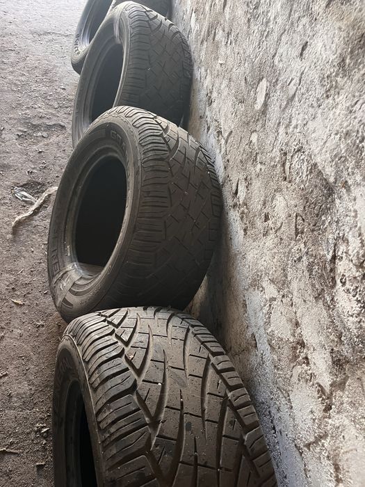 Продам резину на внедорожнік 275 60 р15