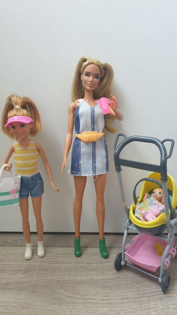 Barbie zestaw z dziećmi