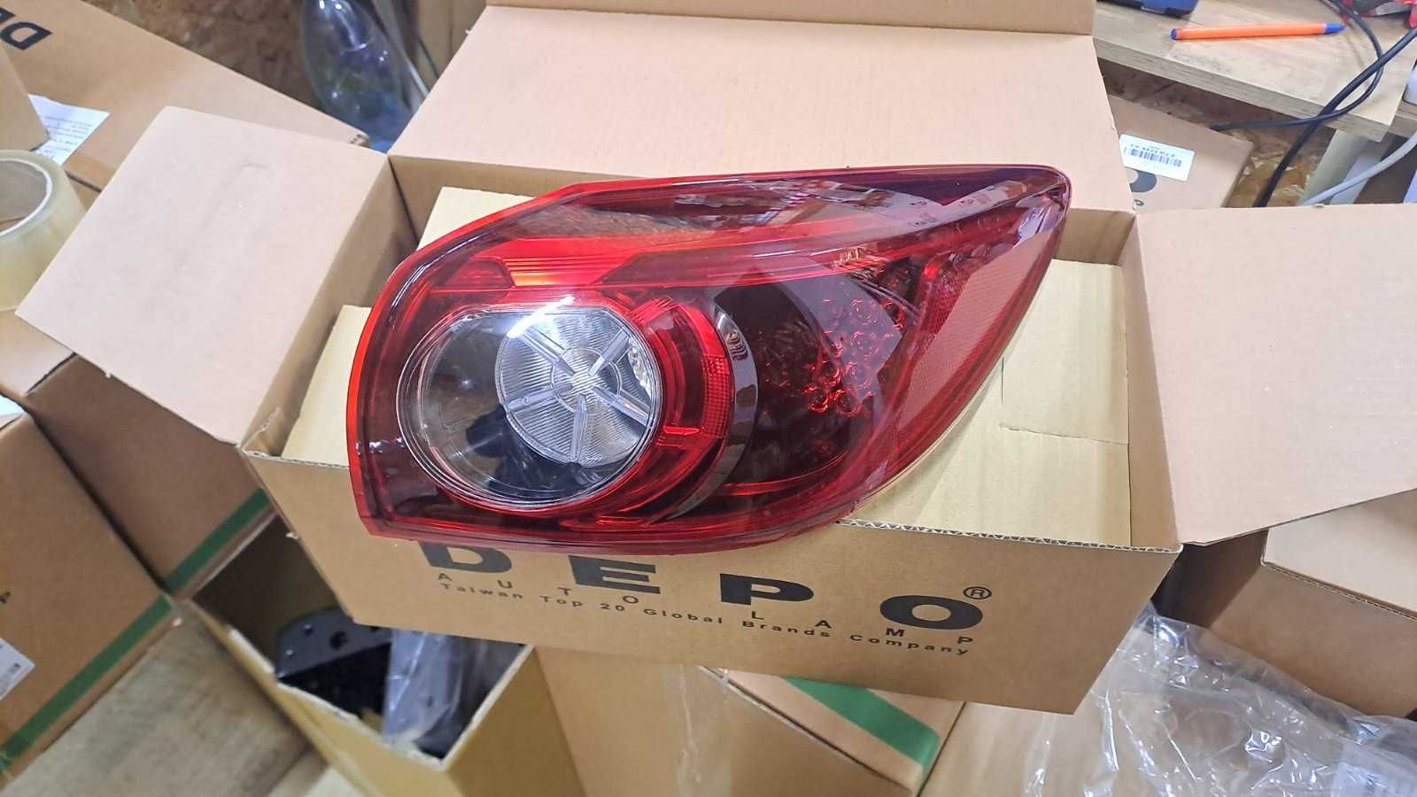 Фонарь Mazda 3 2013-2016 фонари  Мазда 3
