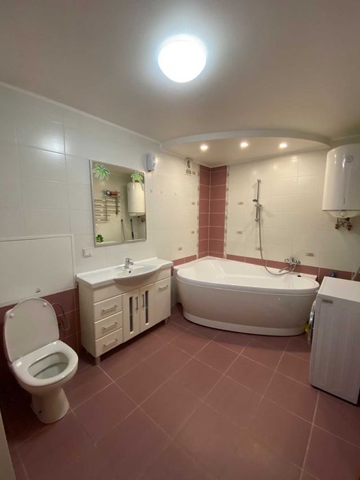 Продаж великої квартири в Новобудові 2010р ID: 23682