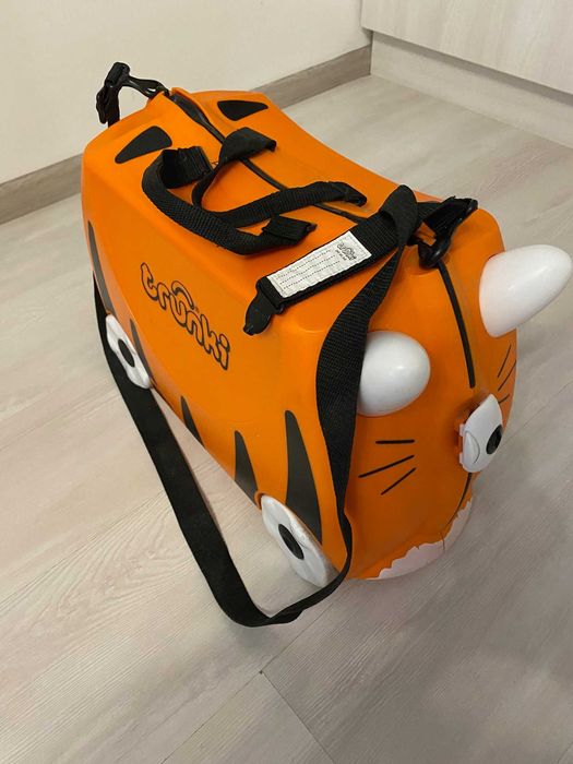 Дитяча валіза TRUNKI