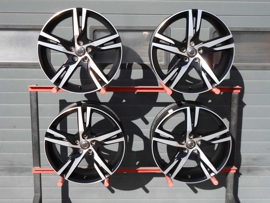 Felgi aluminiowe fabryczne 19 5x108 Oryg Volvo XC60 II XC40 OE