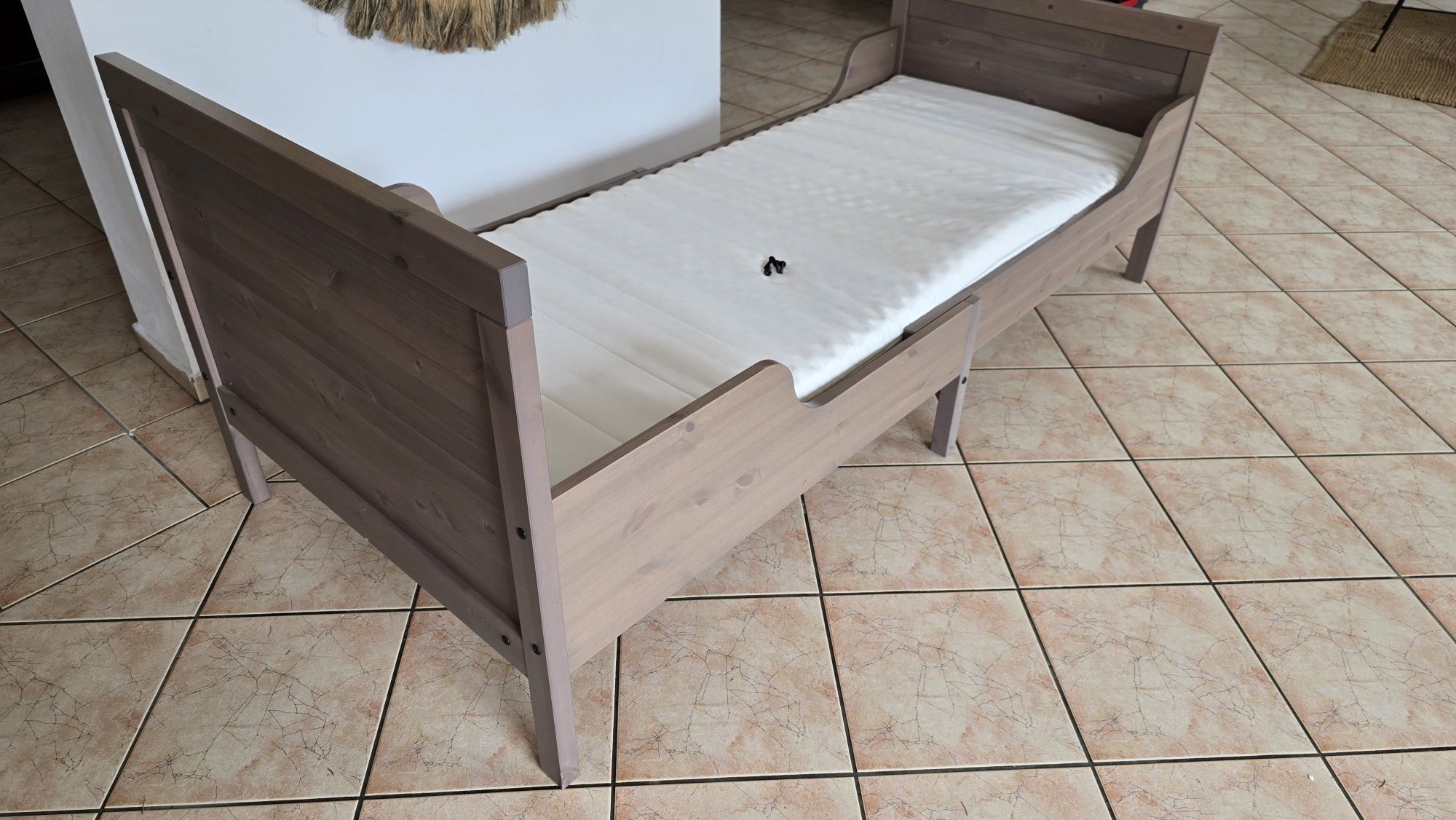 Łóżko dziecięce Ikea Sundvik (brązowe)