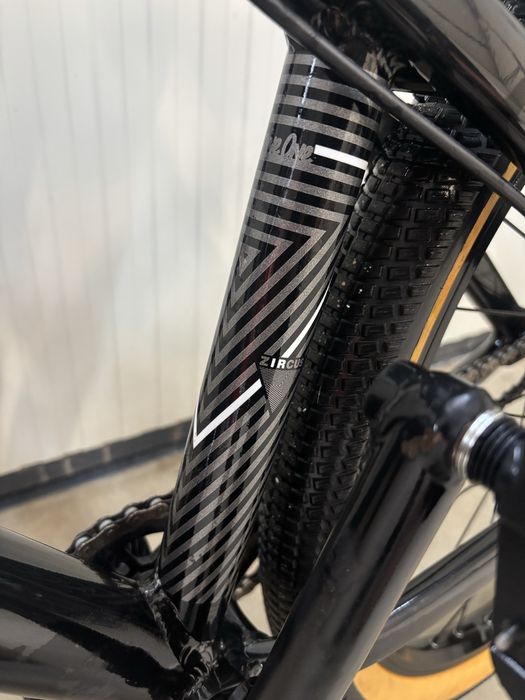 Rower Octane One Zircus [dirt, dartmoor, ns bikes, specialized, rower]