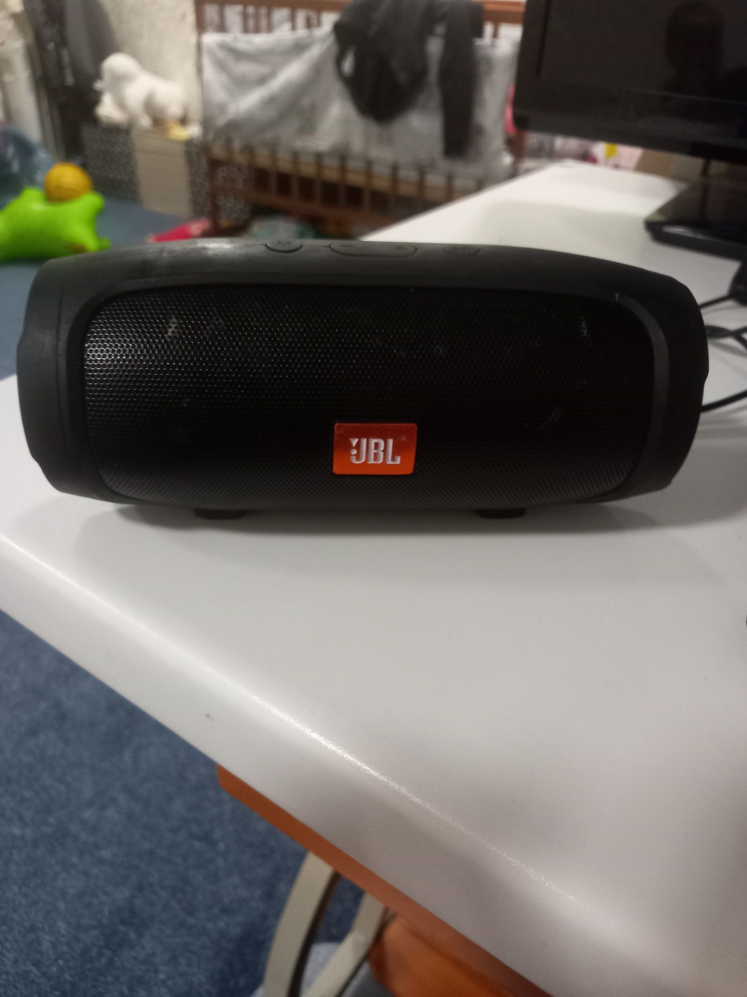 Продам колонку JBL