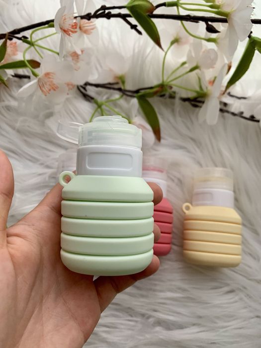 Zestaw podróżny składane pojemniczki lusterko