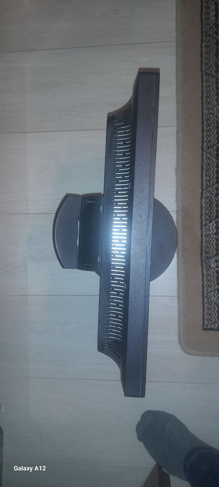 Monitor  NEC LED 19"