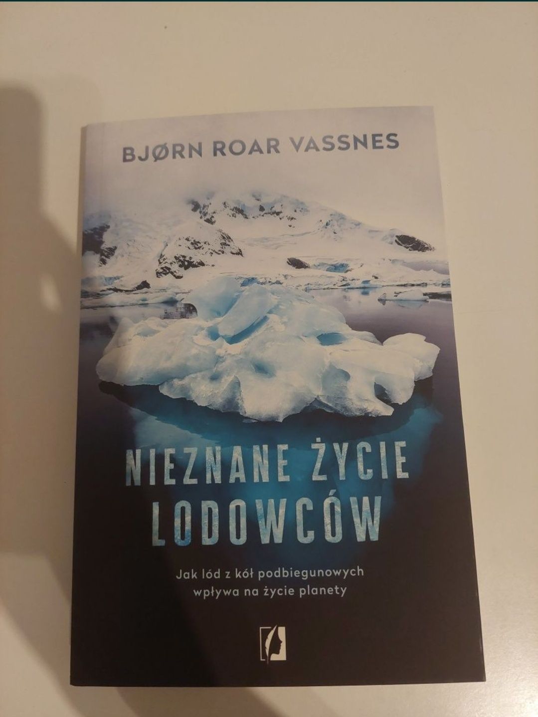 Podziemie Will Hunt i nieznane zycie lodowcow