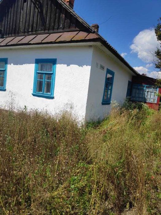 Продам будинок у смт. Степань: гарне місце, двір і ділянка, торг