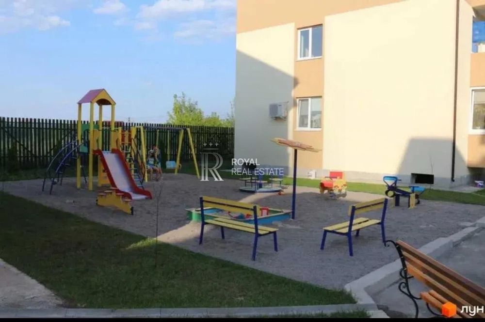 Продаж квартири Погреби 2к 68м2 Броварський район Грушевського вул.