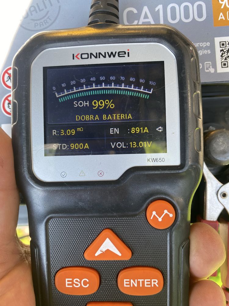Akumulator centa futura  100 ah jak nowy