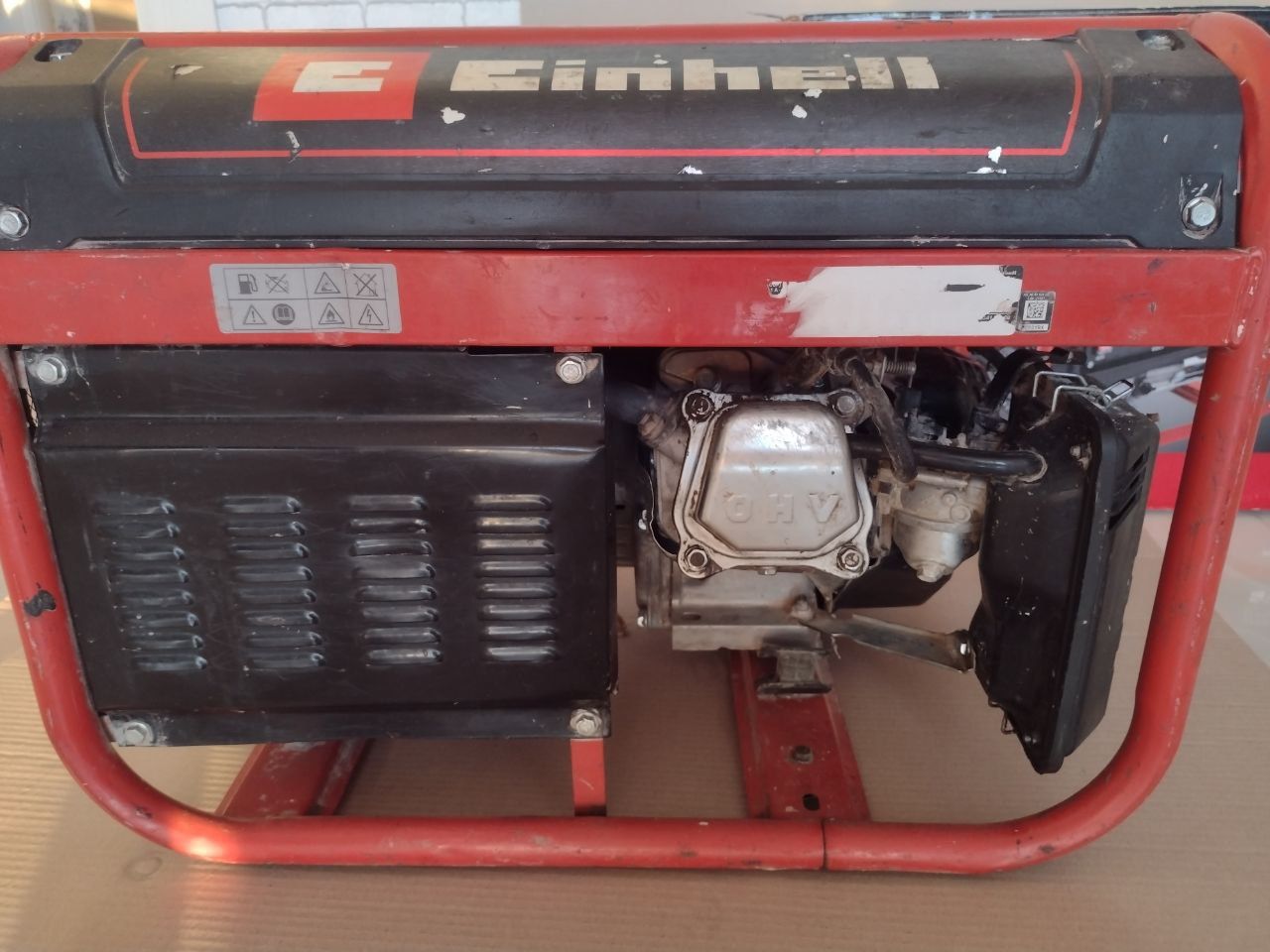 Продам бензиновый генератор Einhell