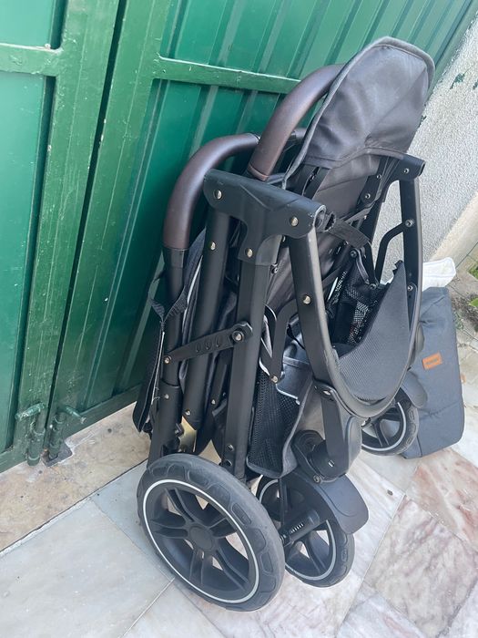 Carrinho bébé até 22kg marca yazoko