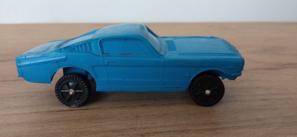 Ford Mustang made in Germany 1/43 lata 60 te